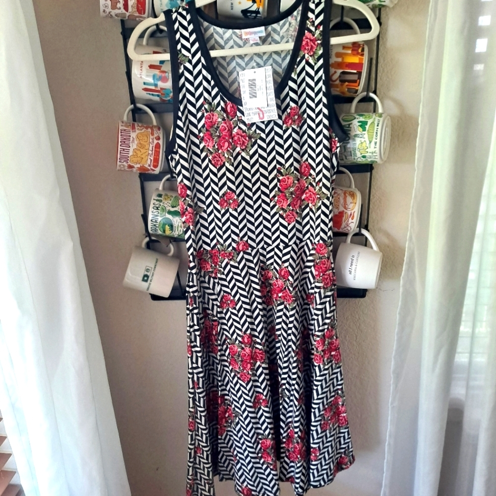 Lularoe Nicki